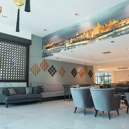 Iconic Hotel Chatuchak