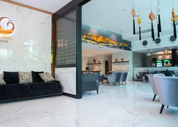 Iconic Chatuchak Hotel 5*