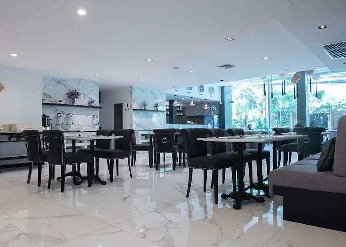 Iconic Chatuchak Hotel 5*