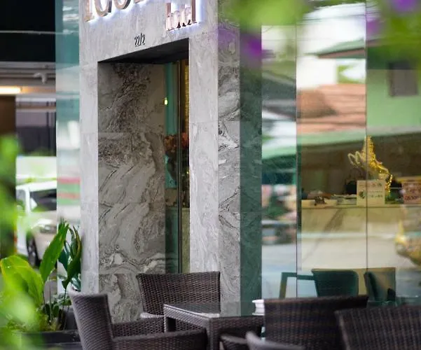 Iconic Chatuchak Hotel