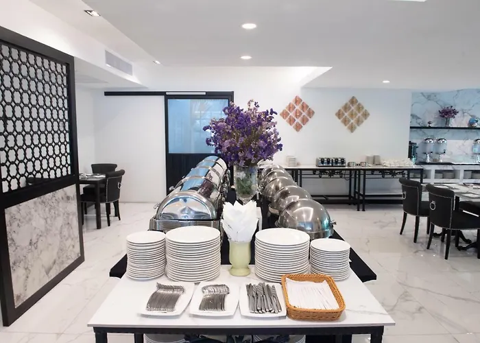 Iconic Chatuchak Hotel